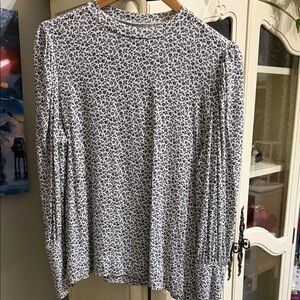 LOFT Black and White Floral Long Sleeve Top
